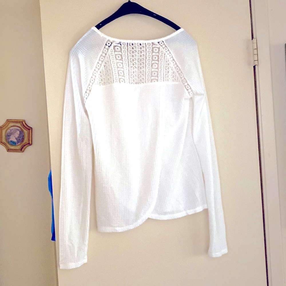 NWOT. Lucky Brand white laced summer blouse. - Picture 4 of 8